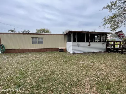 2441 Galleon Aly SW, Supply, NC 28462