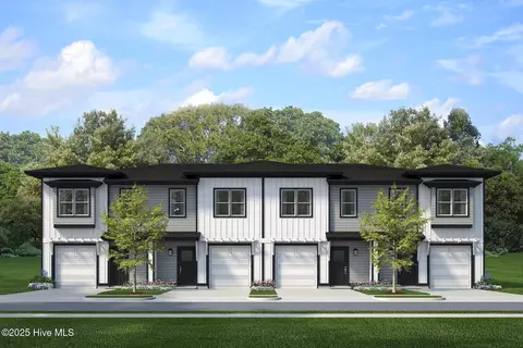 730 S Bennett St #244, Southern Pines, NC 28387