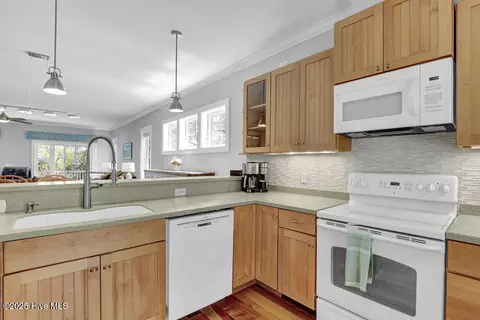 Kitchen - 109 Drake Rd, Hampstead, NC 28443 photo 2 of 5