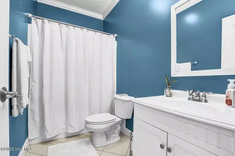 Bath - 109 Drake Rd, Hampstead, NC 28443 photo 5 of 6