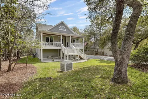 Exterior - 109 Drake Rd, Hampstead, NC 28443 photo 3 of 17