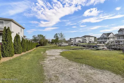 Exterior - 109 Drake Rd, Hampstead, NC 28443 photo 17 of 17