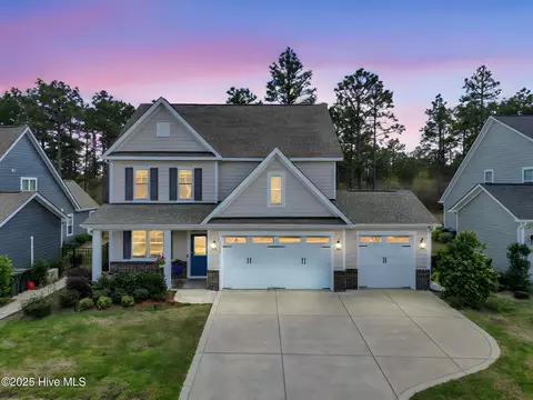 1220 Tillery Dr, Aberdeen, NC 28315