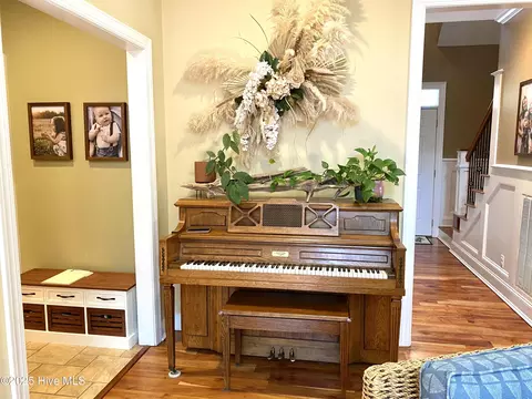 Entry Way - 68 E Dasher St, Whiteville, NC 28472 photo 11 of 15
