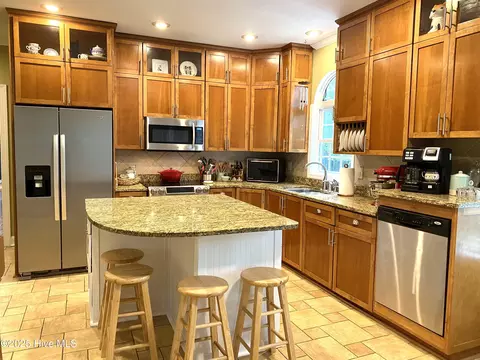 Kitchen - 68 E Dasher St, Whiteville, NC 28472 photo 1 of 10