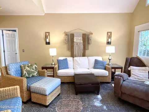 Living - 68 E Dasher St, Whiteville, NC 28472 photo 6 of 6