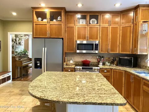 Kitchen - 68 E Dasher St, Whiteville, NC 28472 photo 3 of 10