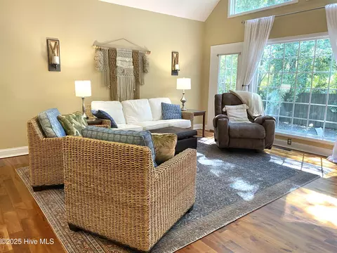 Living - 68 E Dasher St, Whiteville, NC 28472 photo 3 of 6