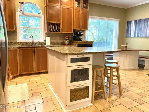 Kitchen - 68 E Dasher St, Whiteville, NC 28472 photo 8 of 10
