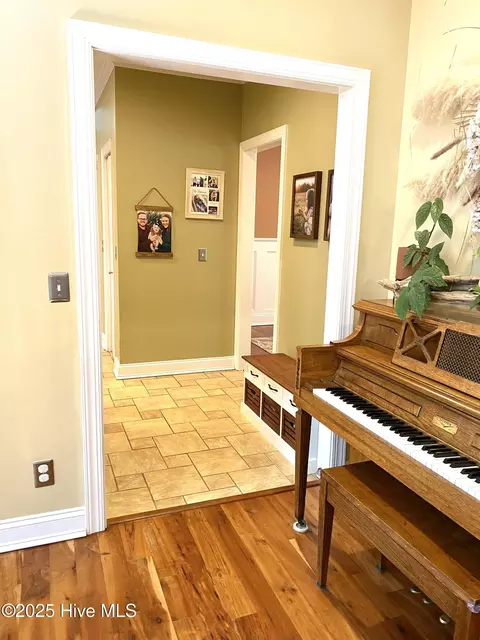 Entry Way - 68 E Dasher St, Whiteville, NC 28472 photo 12 of 15