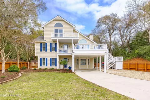 240 Windjammer W, Emerald Isle, NC 28594