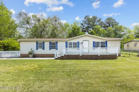 117 Woodbrook Dr, Midway Park, NC 28544