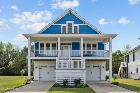 372 Summerhouse Dr, Holly Ridge, NC 28445
