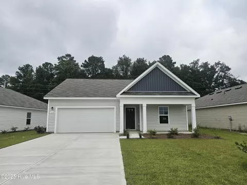 164 Ashworth Dr, Tabor City, NC 28463