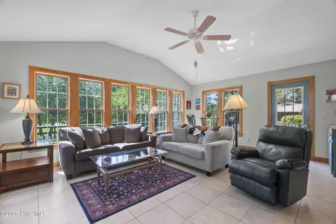 135 Pine St, Camden, NC 27921 photo 13