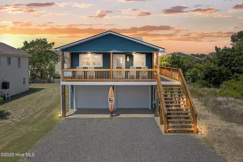 318 Sand Piper Ln, Holden Beach, NC 28462