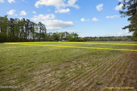 L11 Five Mile Road, Richlands, NC 28574