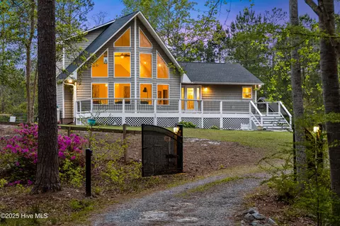 8050 Rachel Wynd Rd NE, Leland, NC 28451