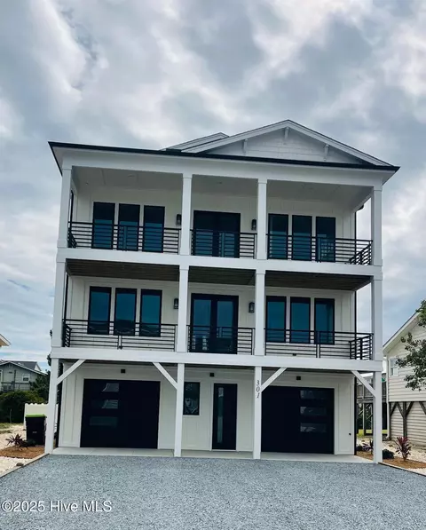 301 Brunswick Ave W, Holden Beach, NC 28462