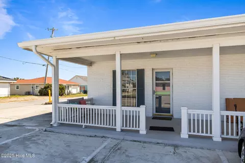 201 Henderson Blvd #1, Atlantic Beach, NC 28512 photo 4
