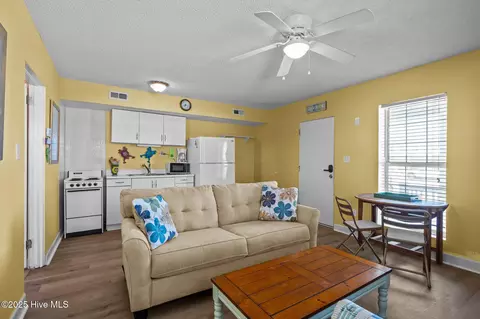 201 Henderson Blvd #1, Atlantic Beach, NC 28512 photo 16