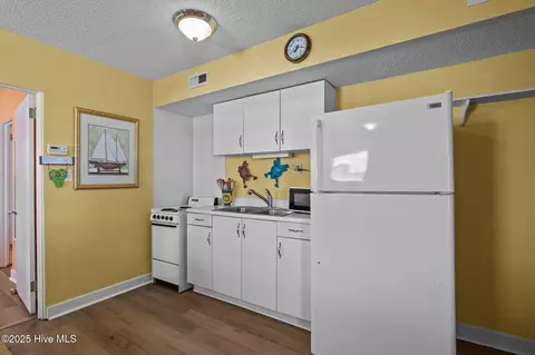 201 Henderson Blvd #1, Atlantic Beach, NC 28512 photo 12