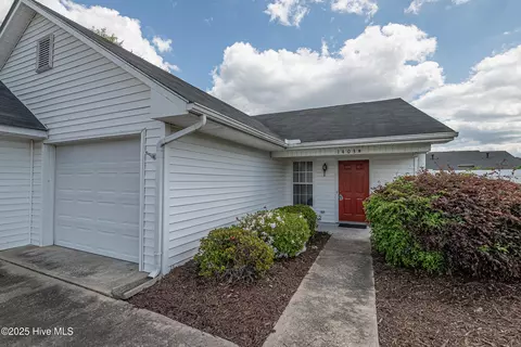 1403 Kaley Ct #B, Greenville, NC 27858