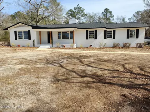 2702 Ballpark Rd, Eastover, NC 28312