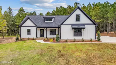 4425 Vass-carthage Rd, Carthage, NC 28327