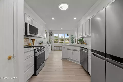Kitchen - 5713 Sloop Ct, New Bern, NC 28560 photo 1 of 5