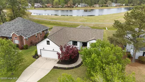 5713 Sloop Ct, New Bern, NC 28560
