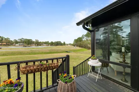 Exterior - 5713 Sloop Ct, New Bern, NC 28560 photo 3 of 7