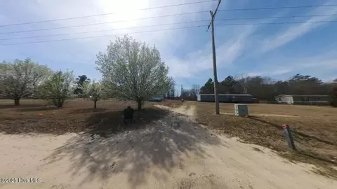 2876 N Hilltop Rd, Red Springs, NC 28377