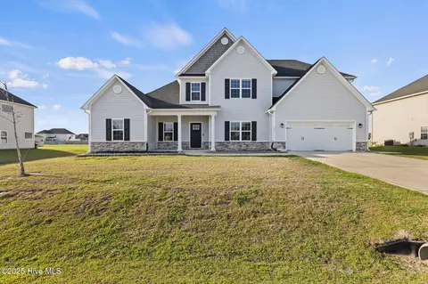 333 Naval Store Dr, Jacksonville, NC 28546