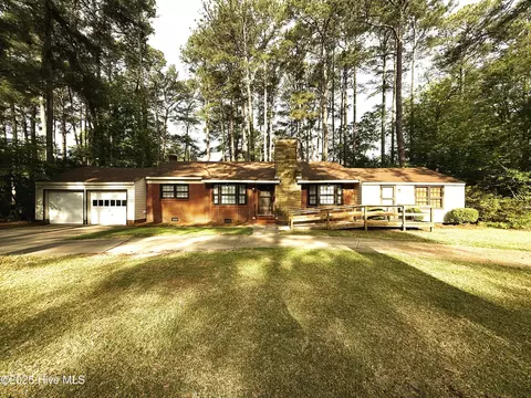 726 Burton St, Rocky Mount, NC 27803