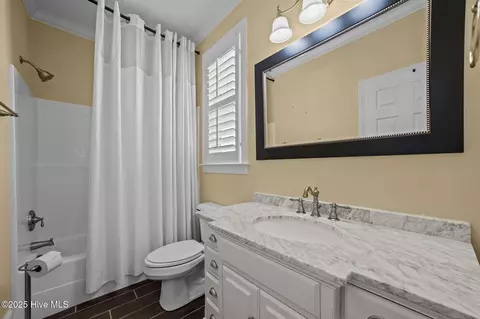 Bath - 281 Whichard Ln, Chocowinity, NC 27817 photo 2 of 5