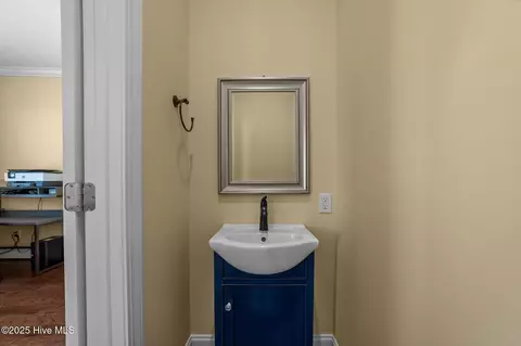 Bath - 281 Whichard Ln, Chocowinity, NC 27817 photo 1 of 5