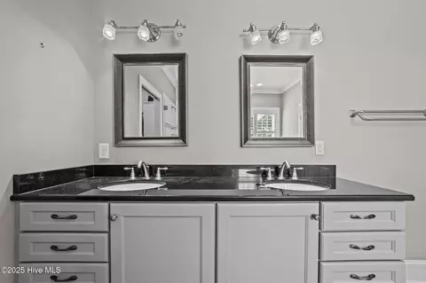 Bath - 281 Whichard Ln, Chocowinity, NC 27817 photo 4 of 5