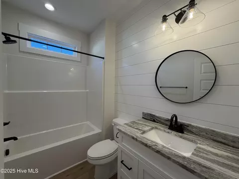 Bath - 302 E Ivybridge Dr, Hubert, NC 28539 photo 1 of 5