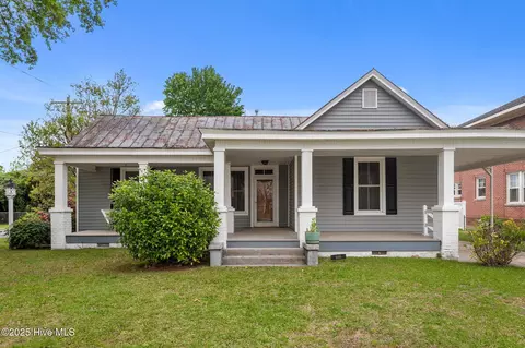 4410 W Church St, Farmville, NC 27828
