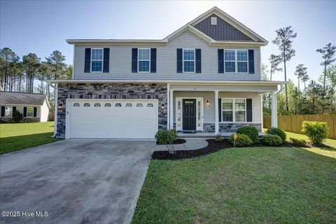 112 Mccabe Ct, Havelock, NC 28532