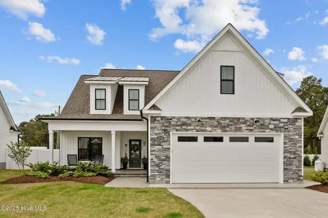 1048 Montevallo Ln, Ayden, NC 28513