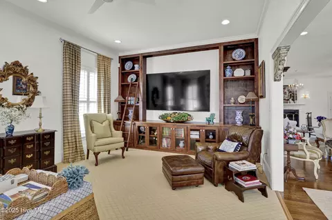 Living - 5370 Slocum Trl, Atkinson, NC 28421 photo 5 of 12