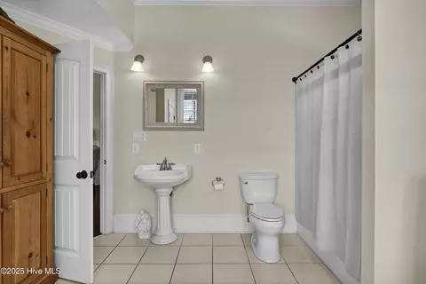 Bath - 5370 Slocum Trl, Atkinson, NC 28421 photo 5 of 9