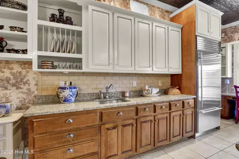 Kitchen - 5370 Slocum Trl, Atkinson, NC 28421 photo 3 of 9