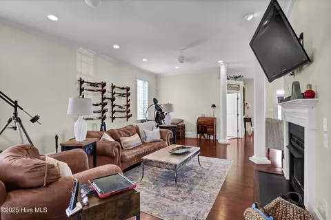 Living - 5370 Slocum Trl, Atkinson, NC 28421 photo 8 of 12