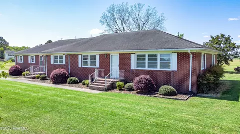 1290 New Hope Rd, Hertford, NC 27944
