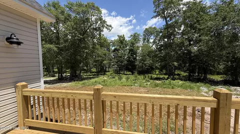 Exterior - 295 E Ivybridge Dr, Hubert, NC 28539 photo 3 of 5