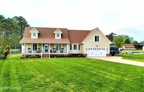 108 Widgeon Dr, Currituck, NC 27929