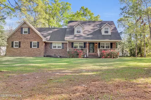 1994 Den Tree Ct, New Bern, NC 28562